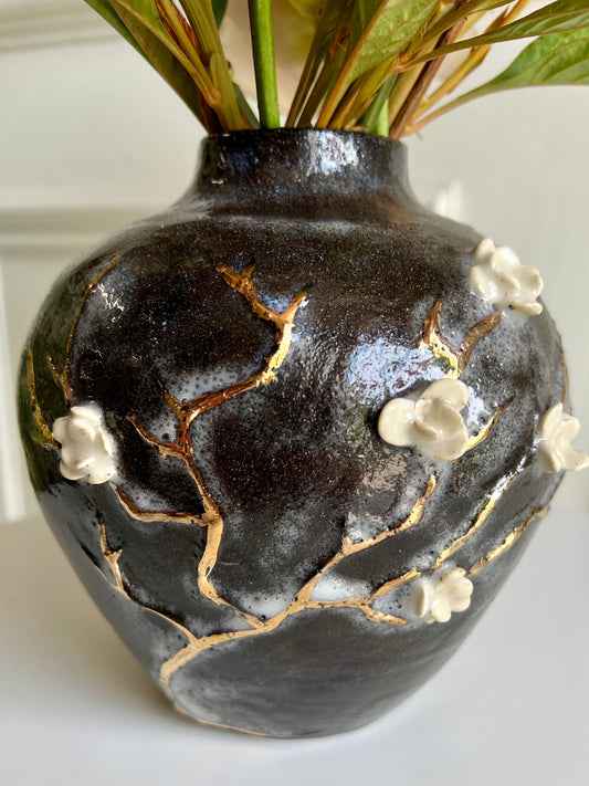 Phalsiii Ceramics Black and Gold Vase