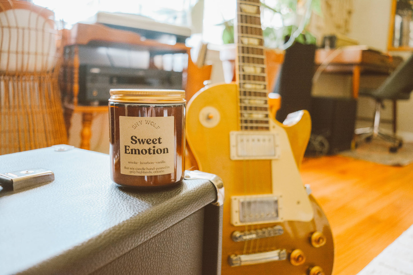 Sweet Emotion Candle - Vanilla, Bourbon, Smoke - Rock N Roll