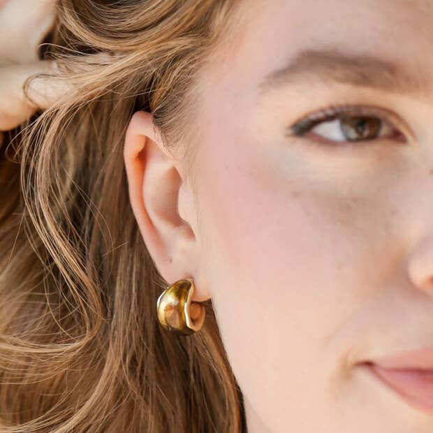 Small Amber Resin Hoop Earrings in Gold