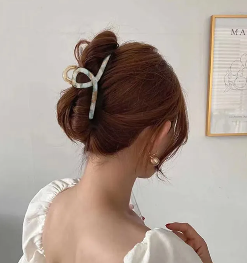 Eco-Luxe Hair Claw Clip - Loop