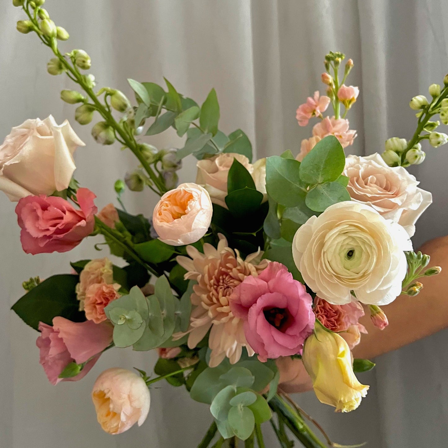 T&P HAND TIED BOUQUET