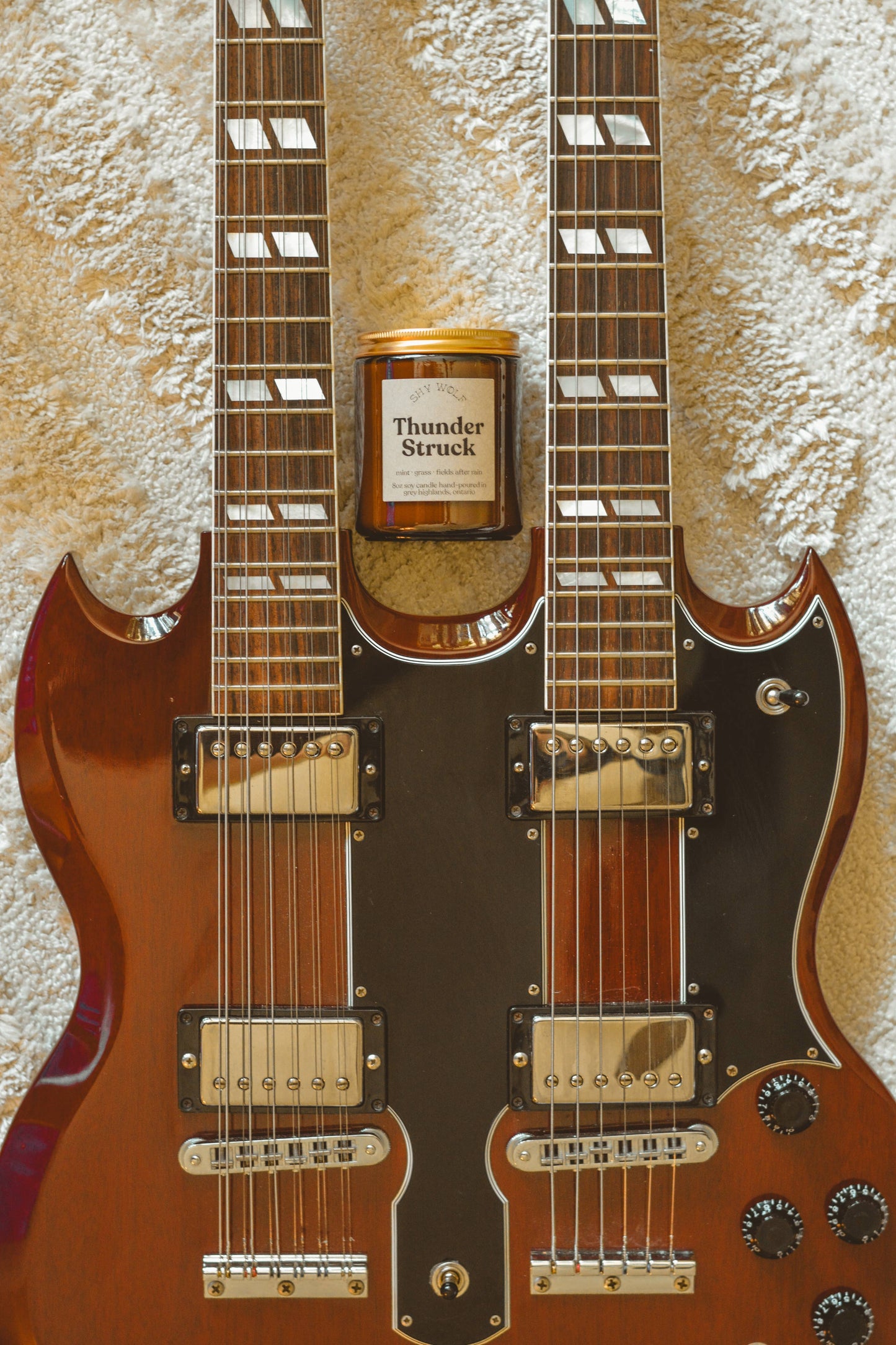 Thunderstruck Candle - rain, mint grass - AC/DC Rocker Decor