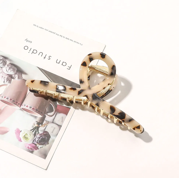 Eco-Luxe Hair Claw Clip - Loop