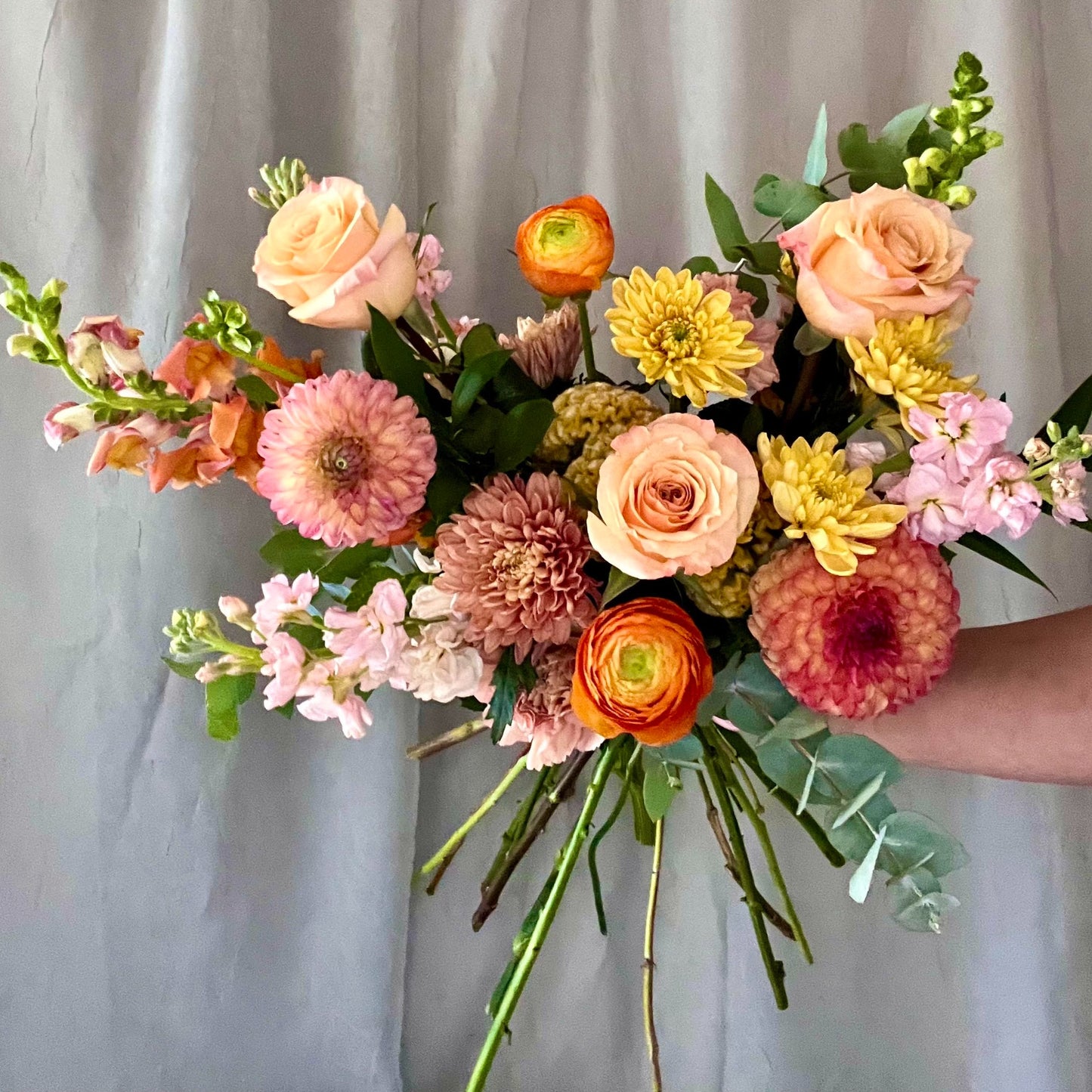 T&P HAND TIED BOUQUET