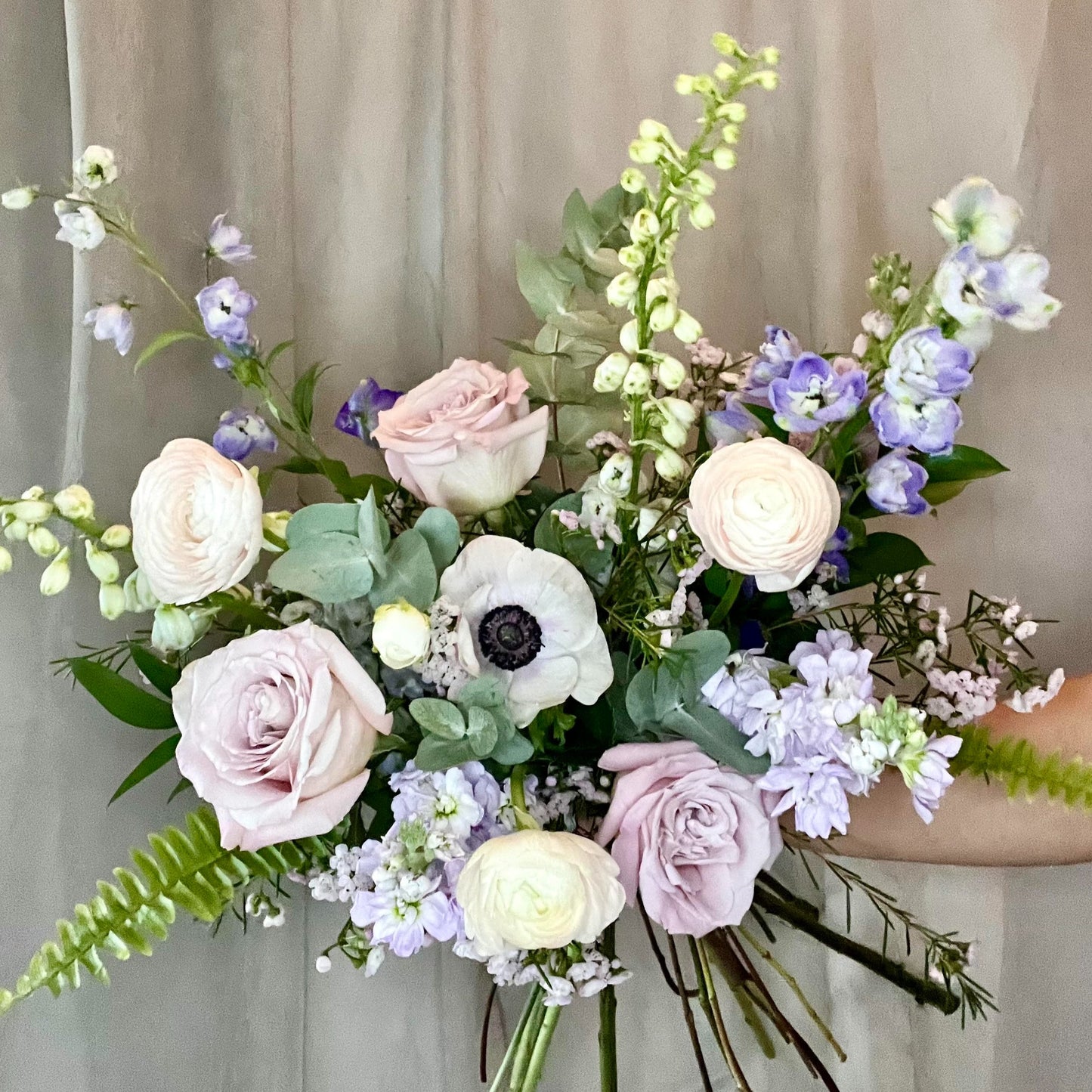 T&P HAND TIED BOUQUET