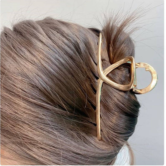 Large Gold Twisted Hair Claw Clip