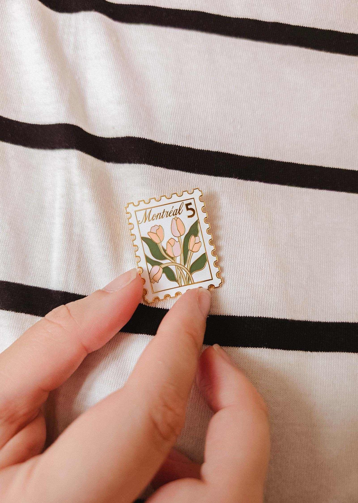 Montréal Stamp Enamel Pin