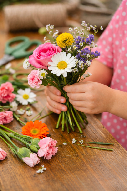 August Little Florist Club - Kids Bouquet Workshop