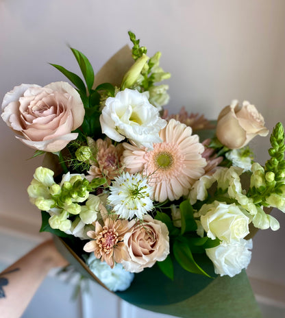 T&P HAND TIED BOUQUET