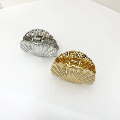 Golden Shell Hair Claw