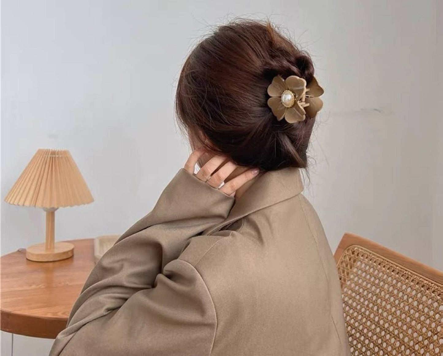 Pearl Blossom Hair Claw