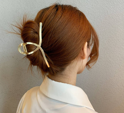 Large Gold Twisted Hair Claw Clip