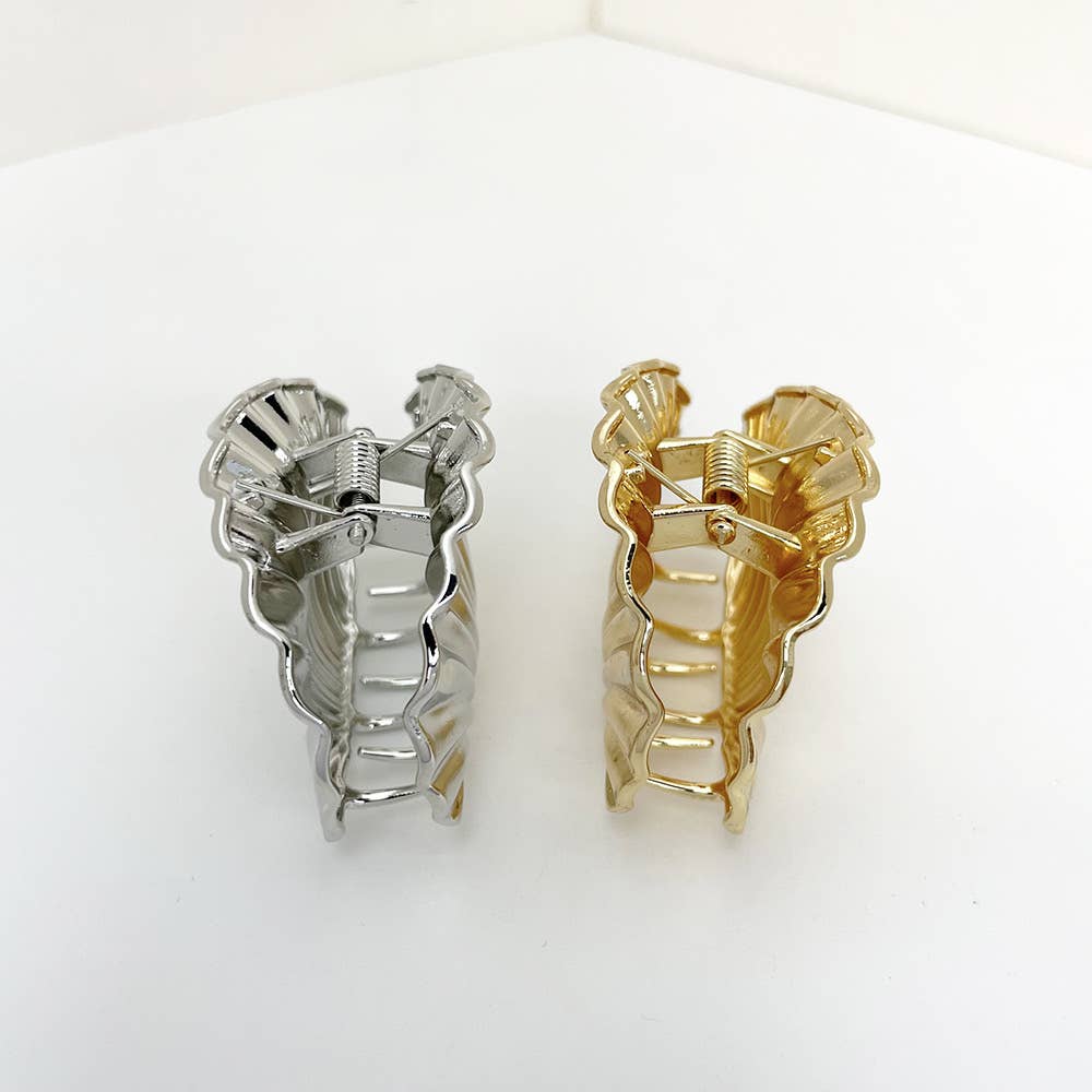 Golden Shell Hair Claw