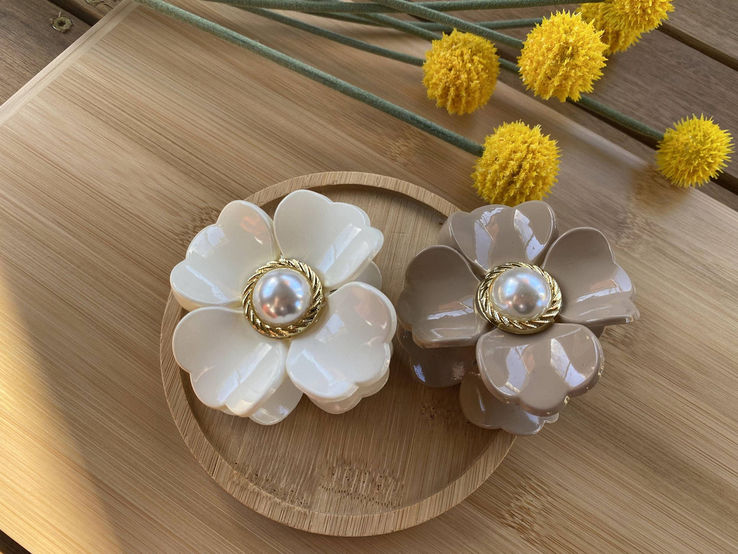 Pearl Blossom Hair Claw